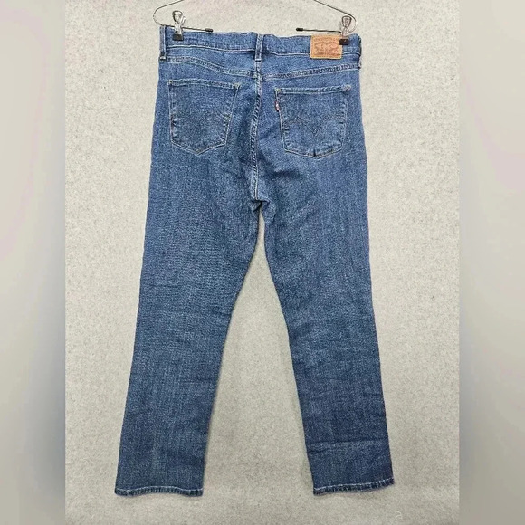 Women's Levi's Classic Straight Jeans Medium Wash Size 6S (28×28) - Picture 4 of 7